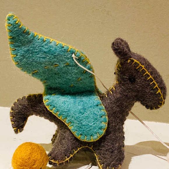 Dragon Handmade Garland - Picture 6 of 6